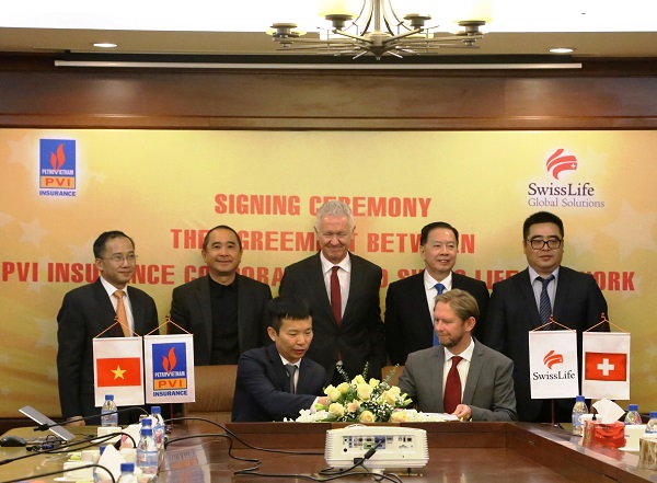 Lễ ký kết hợp tác giữa Bảo hiểm PVI và Swiss Life Network diễn ra tại Hà Nội