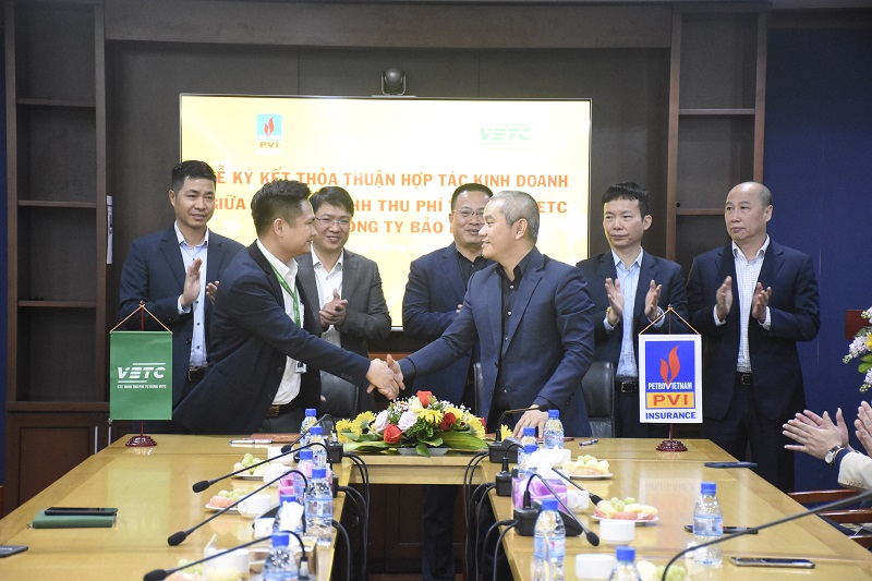 Lễ ký kết giữa Bảo hiểm PVI và VETC diễn ra tại Hà Nội