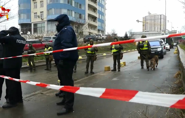 Cảnh sát Ukraine chặn đường vào Lãnh sự quán Nga tại thành phố Odessa