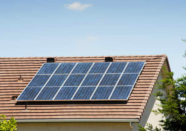 Việc lắp đặt pin năng lượng mặt trời tại các tòa nhà đang trở nên phổ biến