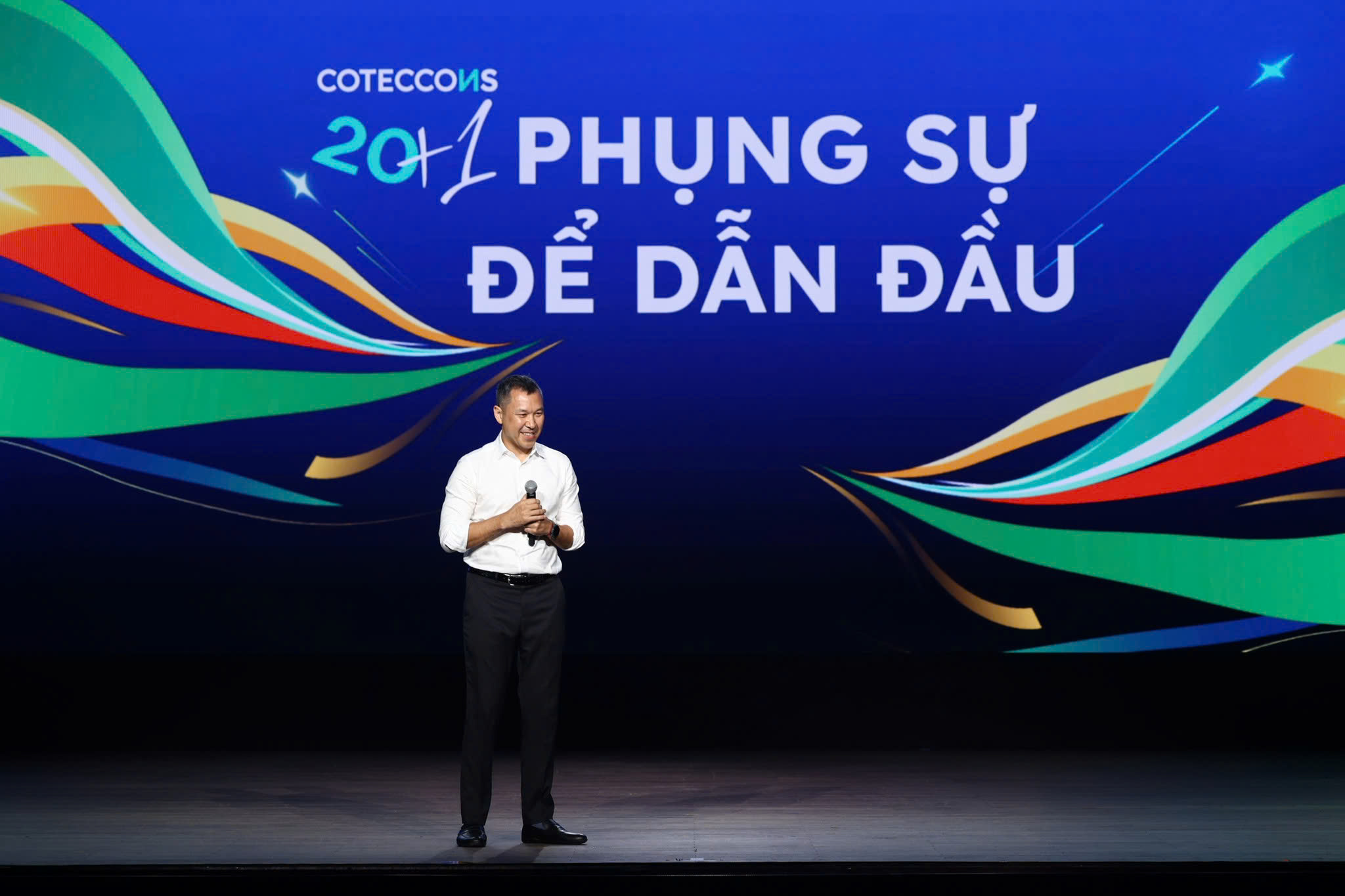 Ông Bolat Duisenov, Chủ tịch Coteccons.