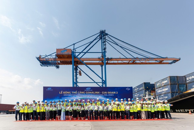 Gemadept c&ugrave;ng đối t&aacute;c chiến lược &ndash; H&atilde;ng t&agrave;u CMA CGM (Ph&aacute;p) ch&iacute;nh thức tổ chức lễ động thổ Dự &aacute;n Cảng nước s&acirc;u Gemalink &ndash; giai đoạn 2.