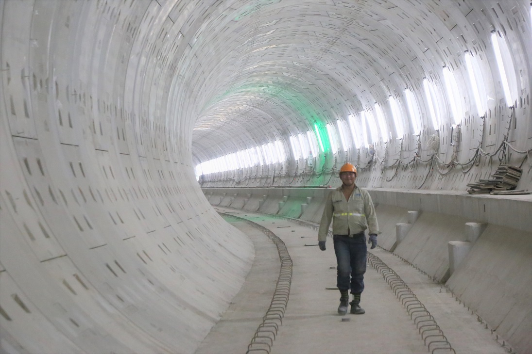 Tuyến metro số 1 đang trong giai đoạn hoàn thiện đường hầm.