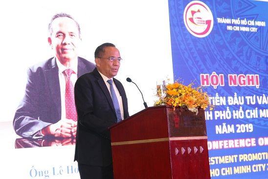 Ông Lê Hoàng Châu, Chủ tịch Hiệp hội bất động sản TP.HCM phát biểu tại Hội nghị. (ảnh Lê Toàn)