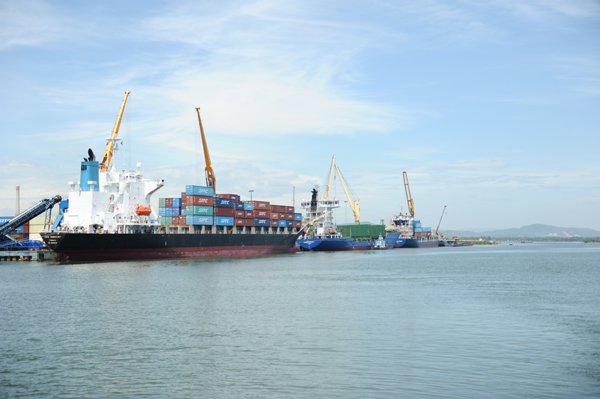 Sau nâng cấp mở rộng, cảng Chu Lai có thể tiếp nhận cùng lúc 3 tàu tải trọng 20.000 tấn cùng lúc