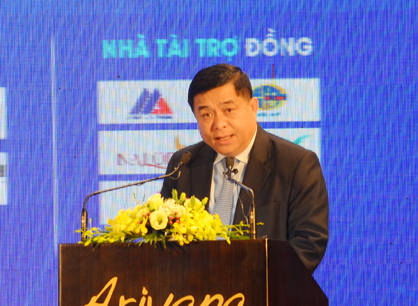 Bộ trưởng Bộ KH-ĐT Nguyễn Chí Dũng cho rằng Đà Nẵng cần phải có chính sách đột phá hơn nữa xứng tầm là trung tâm của miền Trung-Tây Nguyên