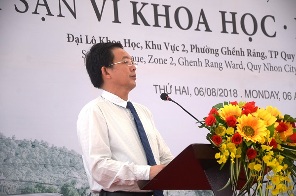 Ông Hồ Quốc Dũng-Chủ tịch UBND tỉnh Bình Định phát biểu chào mừng tại Lễ động thổ Khách sạn khoa học