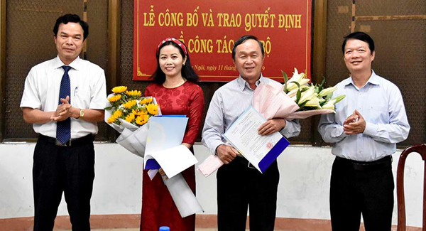 Bà Trần Thị Mỹ Ái (áo đỏ) và ông Nguyễn Đức Minh tại lễ nhận Quyết định bổ nhiệm