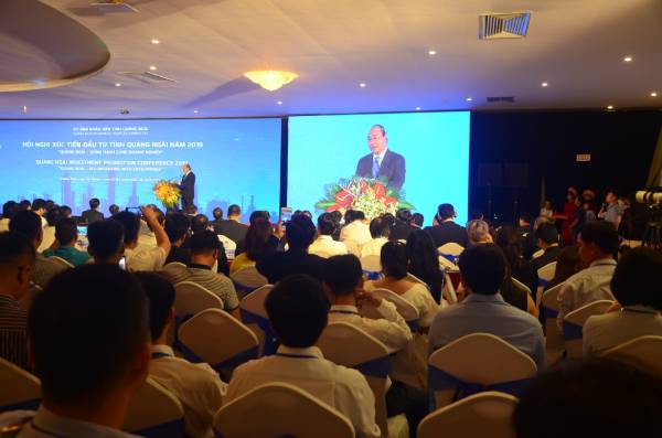 Thủ tướng Nguyễn Xuân Phúc phát biểu chỉ đạo tại Hội nghị xúc tiến đầu tư Quảng Ngãi 2019