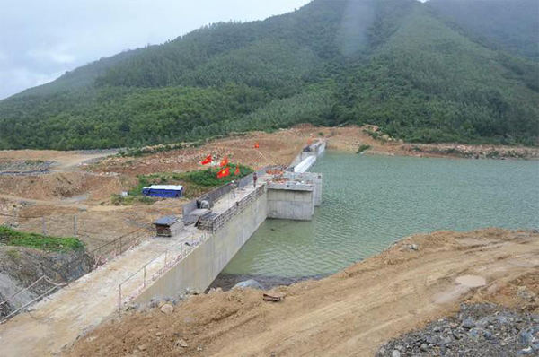Hồ chứa nước Lỗ Chài cung cấp nước tưới cho các Dự án trong Khu nông nghiệp ứng dụng công nghệ cao Phú Yên