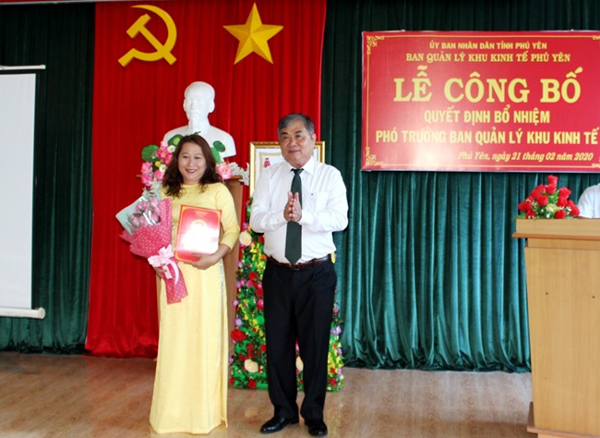 Phó Chủ tịch thường trực tỉnh Phú Yên ông Nguyễn Chí Hiến ghi nhận những nỗ lực và đóng góp của Viện nghiên cứu PHương Đông dành cho Phú Yên