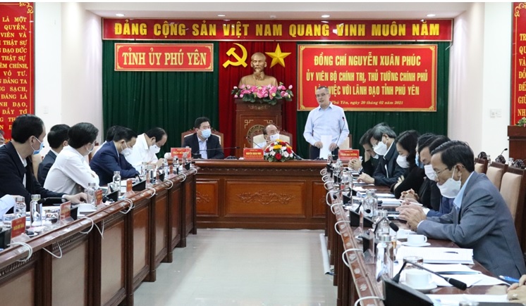 Bí thư Tỉnh uỷ Phú Yên Phạm Đại Dương báo cáo một số kiến nghị với Thủ tướng Chính phủ N