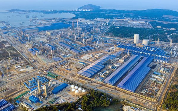 Từ tiền đề là Khu liên hợp luyện cán thép Hoà Phát Dung Quất, Quảng Ngãi đang đẩy mạnh mục tiêu thu hút Dự án công nghiệp lớn sớm đưa địa phương trở thành tỉnh công nghiệp theo định hướng