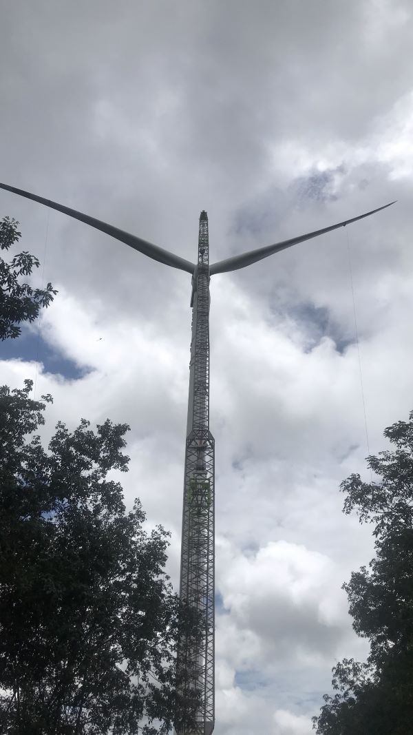 Tuabin gió đã được lắp dựng tại Trang trại điện gió HBRE Gia Lai
