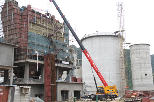 Công trường xây dựng Nhà máy xi măng Sông Lam 2