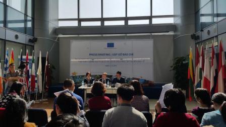 Sáng 7/12/2015, Phái đoàn Liên minh châu Âu tại Việt Nam đã gặp gỡ báo chí công bố kết thúc đàm phán EVFTA.