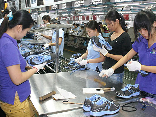 4 tháng đầu năm 2016, Xuất khẩu dệt may, da giày thu về 10,5 tỷ USD