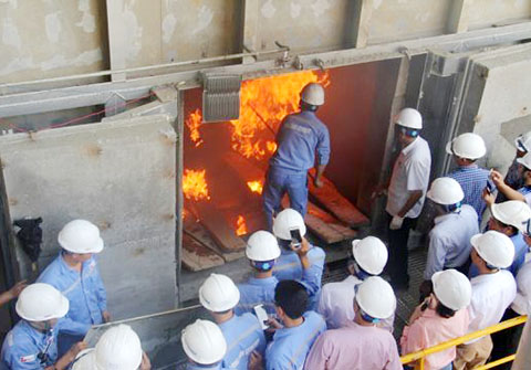 Dây chuyền 1, công suất 2,3 triệu tấn của Nhà máy xi măng Long Sơn đã chính thức đi vào hoạt động, cung ứng xi măng ra thị trường.