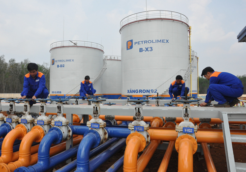 Vụ Kế hoạch (Bộ Công Thương) phối hợp với Công ty CP Tư vấn Xây dựng Petrolimex xây dựng Dự thảo lấy ý kiến về Quy hoạch phát triển hệ thống dự trữ dầu thô và các sản phẩm xăng dầu của Việt Nam đến năm 2025, tầm nhìn đến năm 2035.