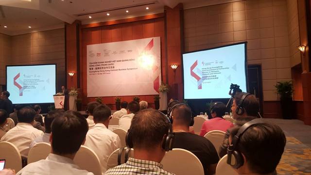 Thứ trưởng Bộ ngoại giao, Lê Hoài Trung phát biểu khai mạc Diễn đàn Tọa đàm doanh nghiệp Việt Nam – Quảng Đông, Hồng Kông (Trung Quốc)