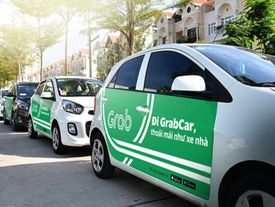 Grab tặng mã khuyến mãi HALONG dành riêng cho hành khách đặt xe tại Quảng Ninh. Từ ngày 23/8 đến ngày 30/9/2017, hành khách có thể sử dụng mã khuyến mại HALONG để đặt dịch vụ GrabCar và GrabTaxi để được giảm 40.000VND cho chuyến đầu tiên
