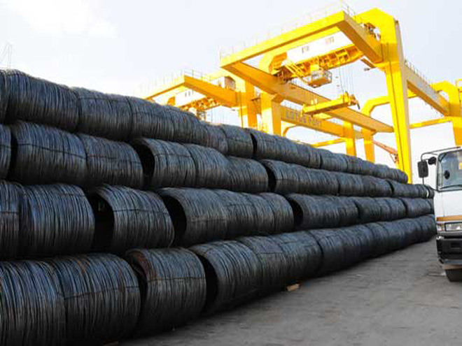 Ấn Độ là thị trường cung cấp sắt thép lớn cho Việt Nam. 8 tháng 2017, Việt Nam đã chi gần 530 triệu USD để nhập khẩu sắt thép từ Ấn Độ, tăng hơn 1.013% so với cùng kỳ.