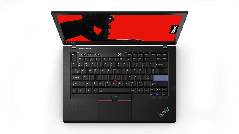 ThinkPad Anniversary Edition 25 còn là chiếc laptop vô cùng hiện đại. Máy được trang bị vi xử lý Intel® Core™ i7-7500U và card đồ họa rời NVIDIA GeForce 940MX mạnh mẽ, màn hình cảm ứng FHD 14-inch, và có hiệu năng vượt xa chiếc ThinkPad 700C đời đầu. 