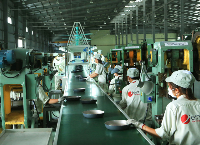 Sản xuất hàng gia dụng tại Nhà máy Elmich tại Việt Nam 