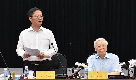 Bộ trưởng Bộ Công Thương, Trần Tuấn Anh đã báo cáo Tổng bí thư Nguyễn Phú Trọng nhiều vấn đề nóng của ngành Công Thương trong buổi làm việc sáng ngày 11/7