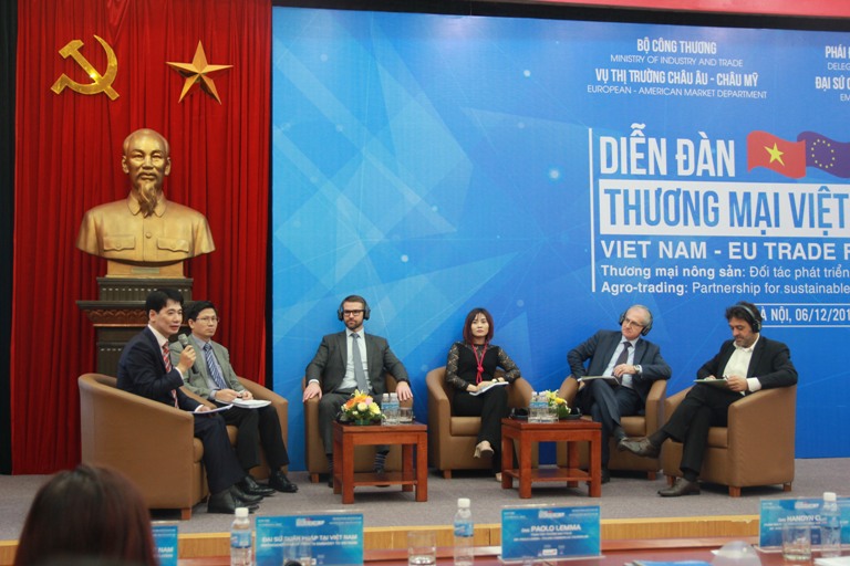 Hiệp định Thương mại tự do Việt Nam – EU (EVFTA) được thông qua trong thời gian tới sẽ tiếp tục mở đường cho hàng Việt vào EU thuận lợi hơn nữa.