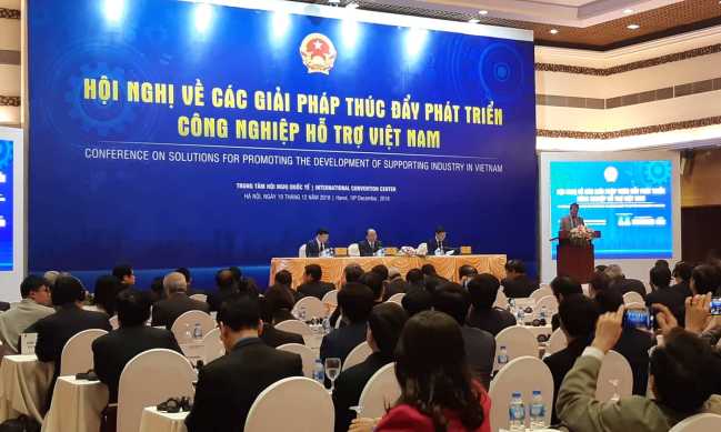 Thủ tướng Nguyễn Xuân Phúc chủ trì Hội nghị về các giải pháp thúc đẩy phát triển Công nghiệp hỗ trợ tại Việt Nam 