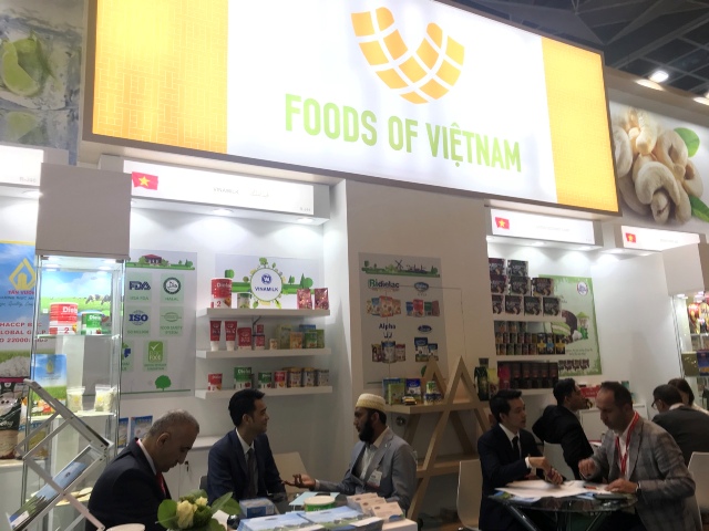 20 doanh nghiệp thực phẩm và đồ uống Việt Nam đang có mặt tại Dubai, Các tiểu vương quốc Ả Rập Thống nhất (UAE) tham dự Hội chợ Quốc tế về Thực phẩm và Đồ uống Quốc tế Gulfood Dubai 2019.