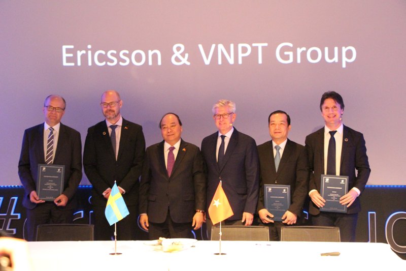 Thủ tướng Nguyễn Xuân Phúc chứng kiến lễ ký thỏa thuận giữa Tập đoàn Ericsson và VNPT.
