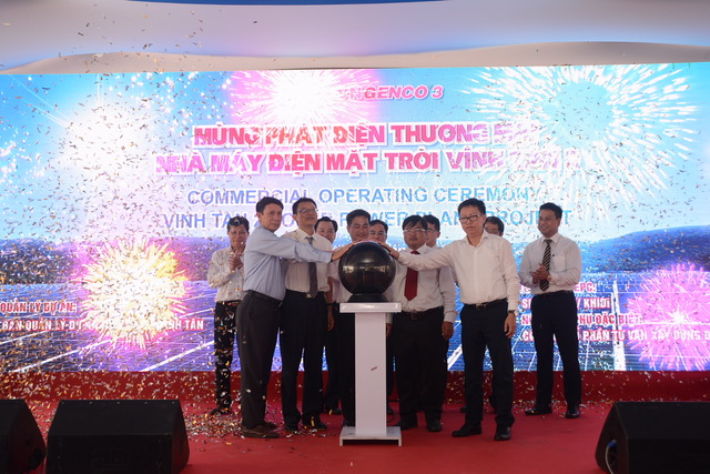 Nhà máy Điện mặt trời Vĩnh Tân 2 có công suất lắp đặt 42,65 MWp với tổng mức đầu tư 986,2 tỷ đồng đã chính thức phát điện thương mại.
