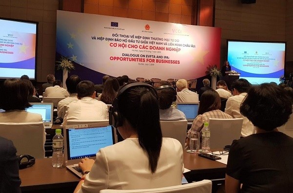Tại Đối thoại sáng 1/7/2019, Chủ tịch VCCI, ông Vũ Tiến Lộc khẳng định rằng, 2 FTA quan trọng mà Việt Nam với Liên minh châu Âu vừa ký kết tạo ra những áp lực cần thiết để doanh nghiệp phải tự nâng cấp mình.