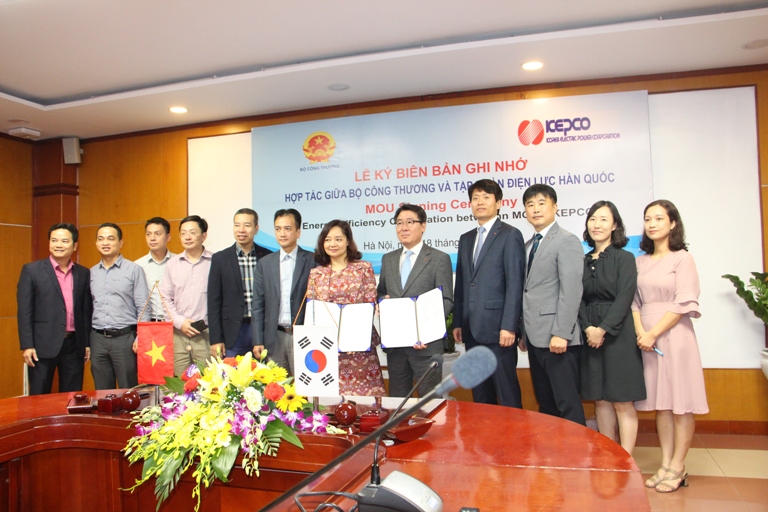 Việt Nam – Hàn Quốc hợp tác phát triển Tòa nhà tiết kiệm năng lượng.