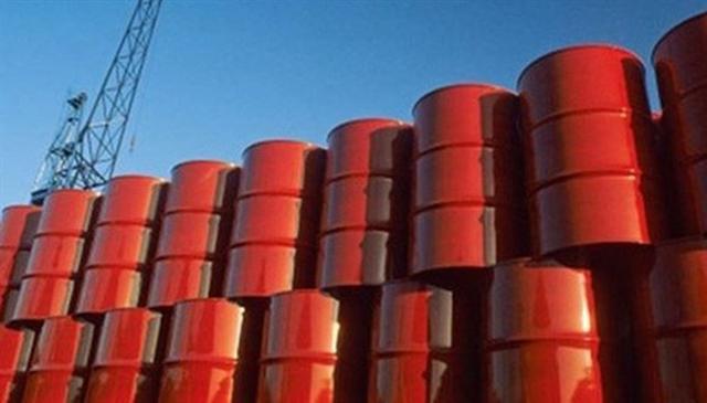 Xuất khẩu xăng dầu giảm mạnh trong khi ở chiều nhập khẩu lại tăng phi mã với kim ngạch đạt 784 triệu USD. 78