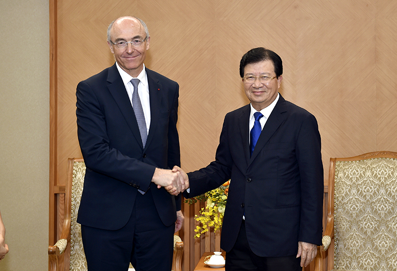 Phó Thủ tướng Trịnh Đình Dũng tiếp lãnh đạo Ủy ban Điều hành Tập đoàn Air Liquide (Pháp) tại Việt Nam.