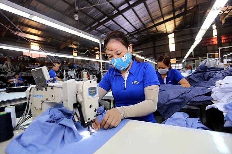 Việt Nam đã vượt qua Bangladesh về xuất khẩu hàng dệt may, may mặc trong 6 tháng đầu năm 2020.