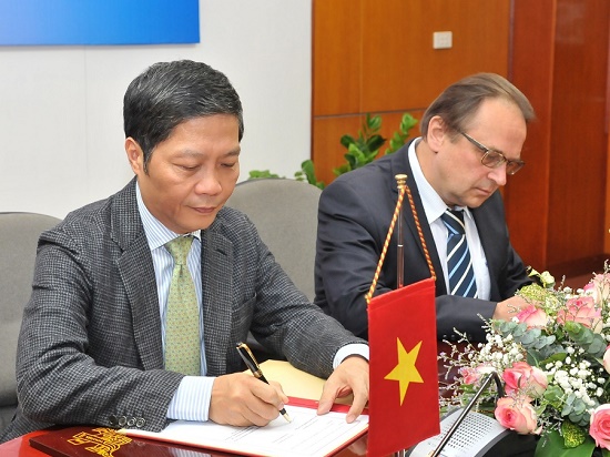 Belarus muốn sản xuất, lắp ráp ô tô tải và một số loại xe chuyên dụng tại tỉnh Hưng Yên.