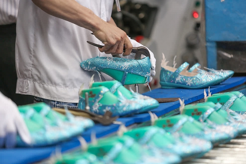 Mỹ là thị trường xuất khẩu giày dép lớn nhất của Việt Nam, với kim ngạch 11 tháng đạt gần 5,5 tỷ USD, 