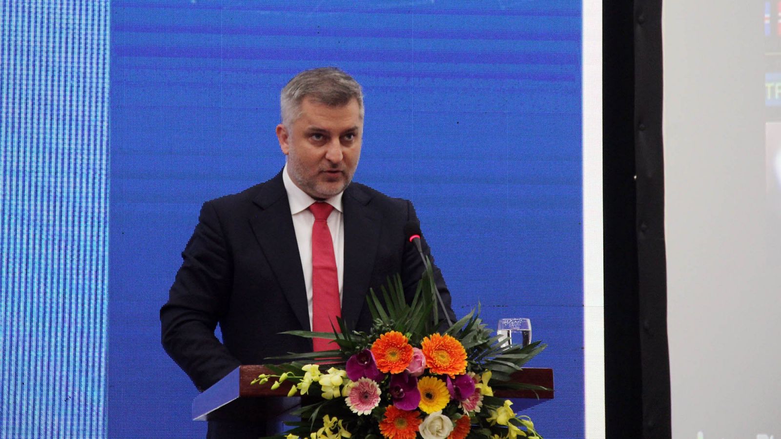 ông Bartosz Cieleszynsky, Bí thư Thứ Nhất/Phó Ban Thương mại Phái đoàn EU tại Việt Nam 