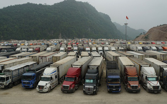 Việc thông quan hàng hóa xuất khẩu tại các cửa khẩu biên giới phía Bắc còn nhiều khó khăn do Trung Quốc thực hiện chính sách 
