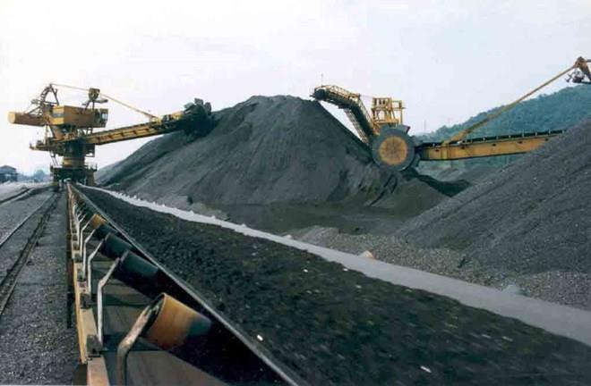 Việt Nam không thể nhập khẩu than từ Indonesia trong tháng 1/2022 do lệnh tạm cấm xuất khẩu than của nước này.