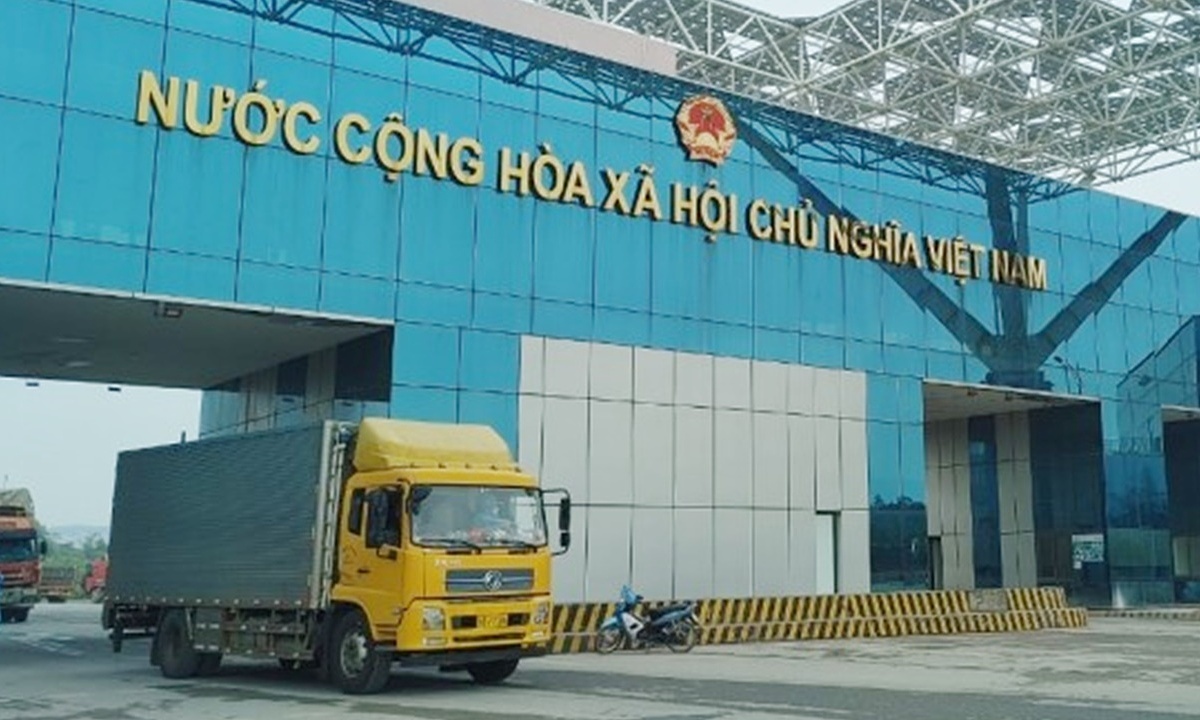 Cửa khẩu Đông Hưng (cầu Bắc Luân 2) chính thức được chỉ định là cửa khẩu nhập khẩu lương thực.