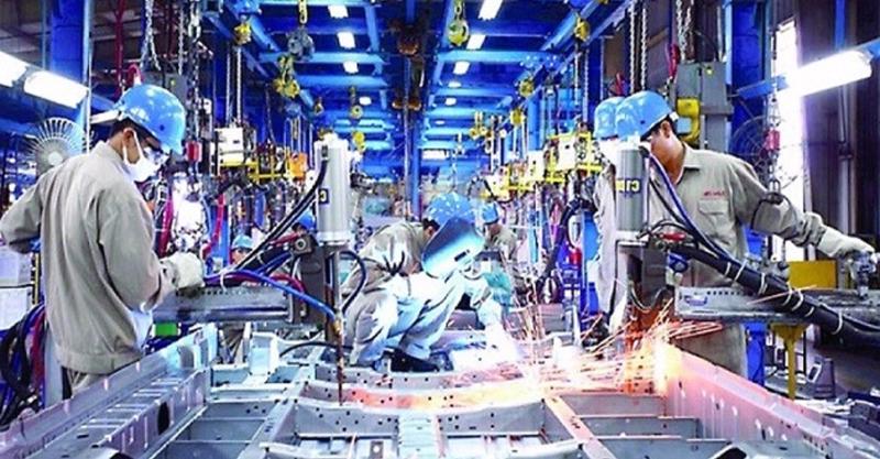 ngành sản xuất Việt Nam có bước lùi trong tháng 3.
