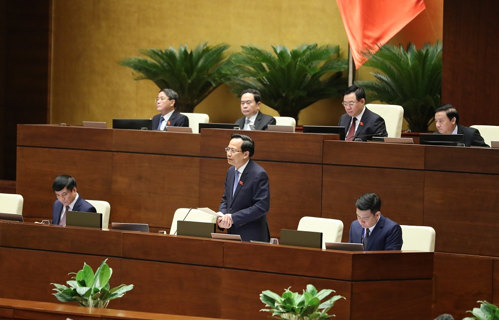 Bộ trưởng Đào Ngọc Dung nói, không sợ chậm đóng mà chỉ sợ trốn đóng BHXH.