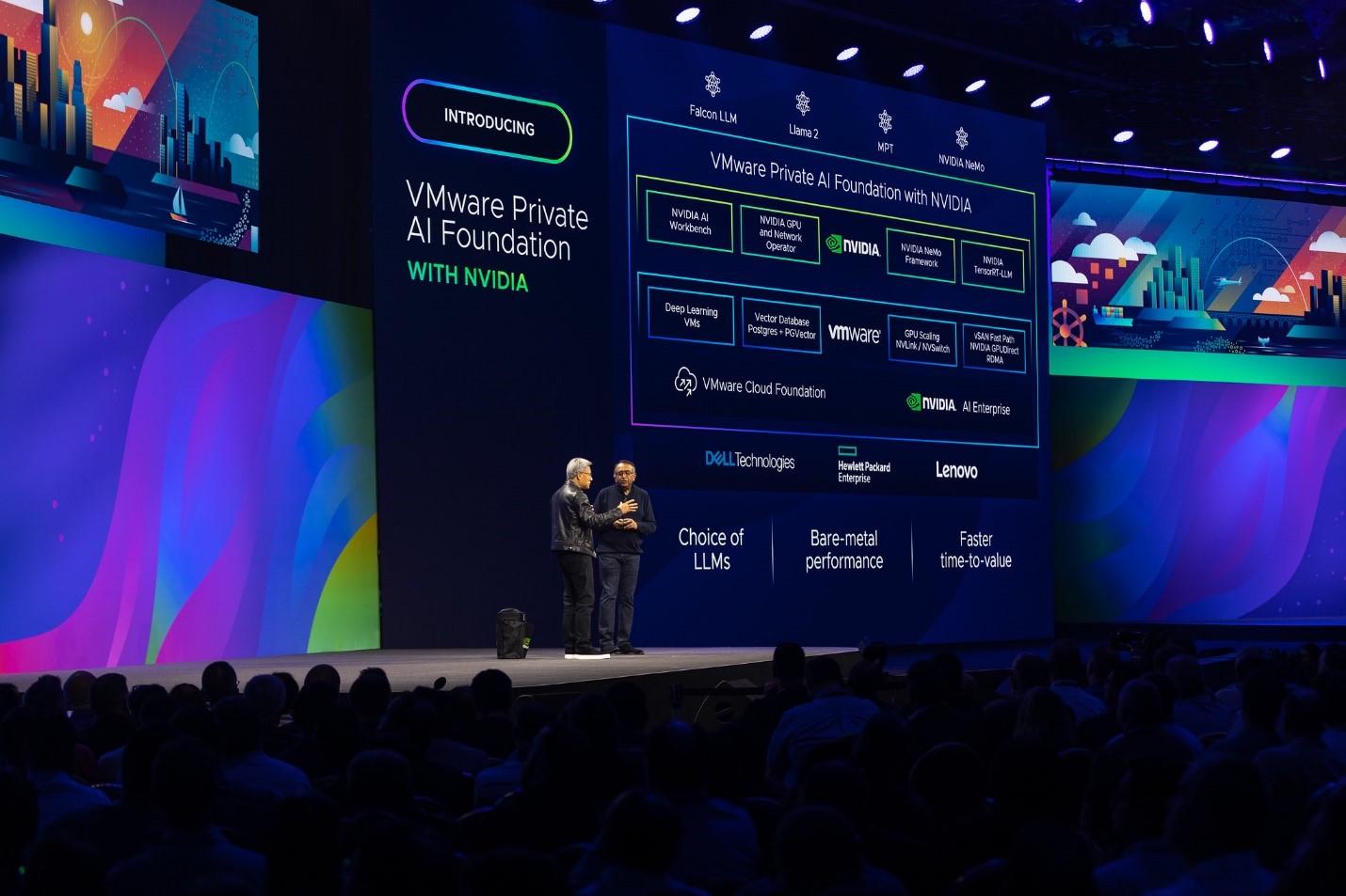 Tại VMware Explore 2023, VMware giới thiệu các gói dịch vụ Private AI mới nhằm thúc đẩy các doanh nghiệp ứng dụng trí tuệ nhân tạo tạo sinh.