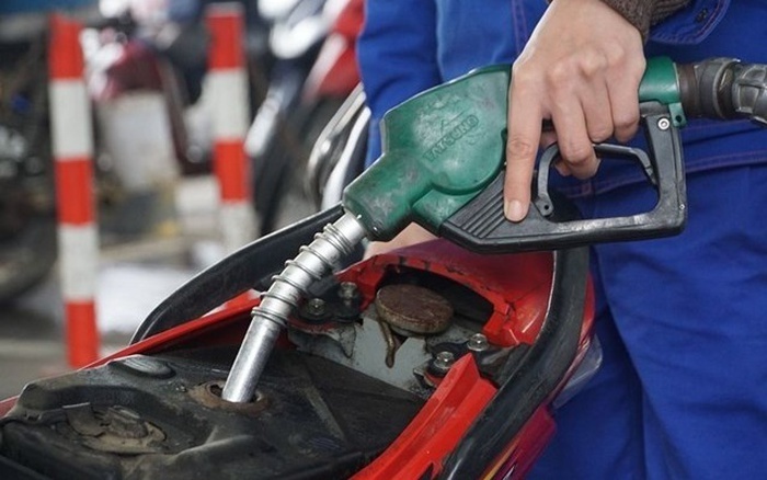 Giá bán lẻ xăng dầu giảm nhẹ từ 15 giời chiều 4/1/2024.