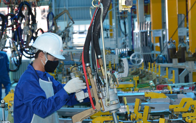 Nhập khẩu hàng hóa 4 tháng đầu năm 2025 sôi động, 
